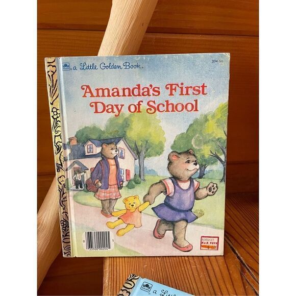 Little Golden Books x3 - Picture 2 of 8